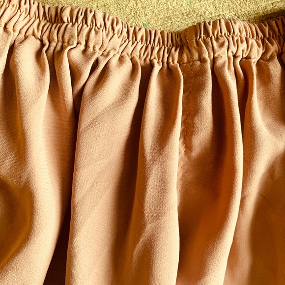 Size L cool and casual 90s style mustard colored shorts - Picture 4 of 5